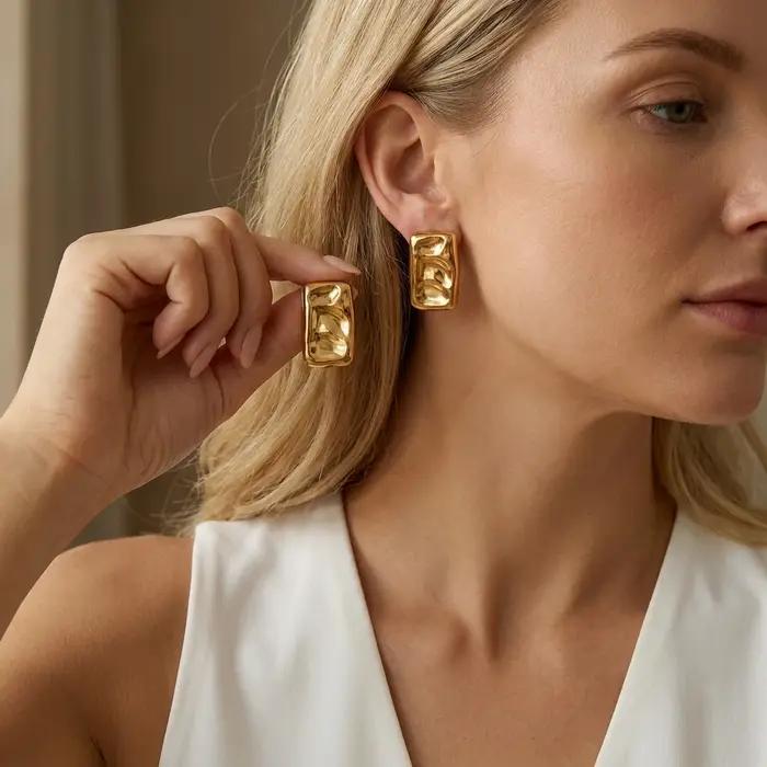 Boucles d'oreilles vintage années 80 dorées pour femme