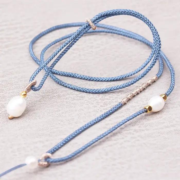 Collier de perles véritables tressé à la main