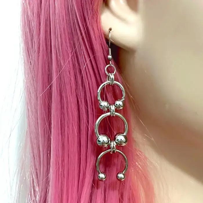 Mode coréenne épissée Boucles d'oreilles pendantes en fer à cheval pour femmes