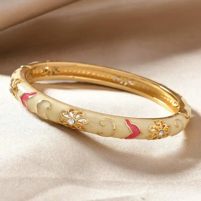 Bracelet Manchette de Luxe Style Ethnique Doré avec Fleurs Émaillées Multicolores et Zircons pour Femme Occasions Spéciales Bagues Colliers Boucles d'Oreilles Bijoux Bohèmes
