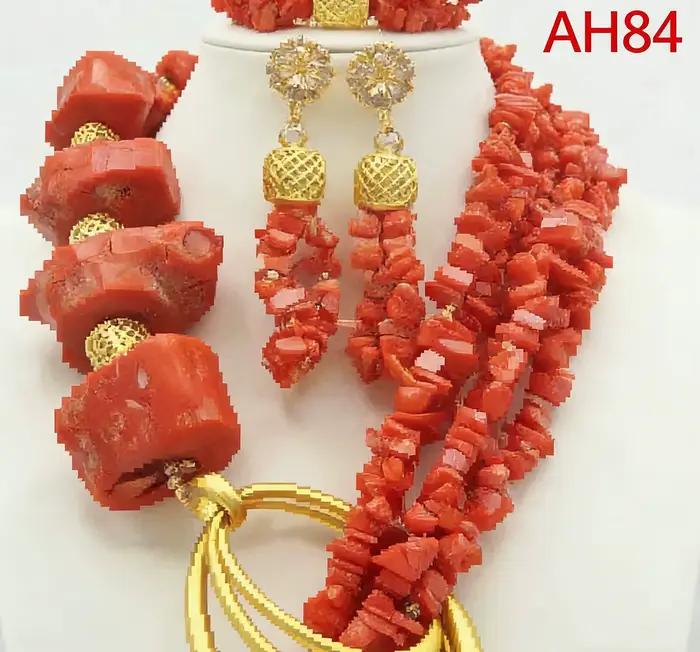 Ensemble de bijoux en perles de corail faits à la main