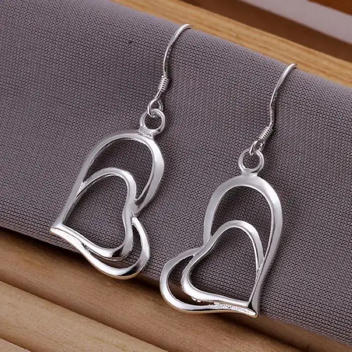 Boucles d'oreilles en forme de coeur en or 18 carats pour femmes occasion engagement élégance mariage bijoux de mode