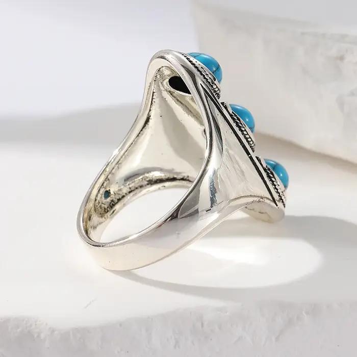 Bague vintage en turquoise couleur argent