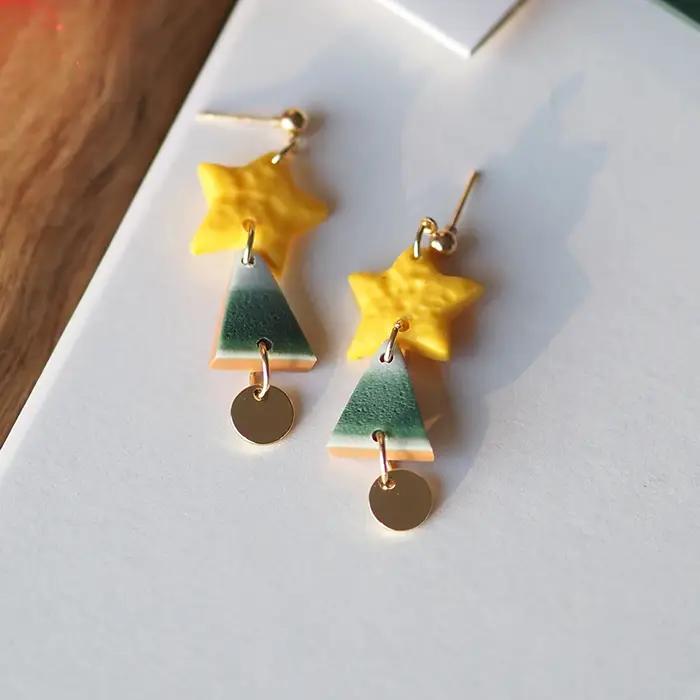 Boucles d'oreilles arbre de noël en argile polymère pour femmes