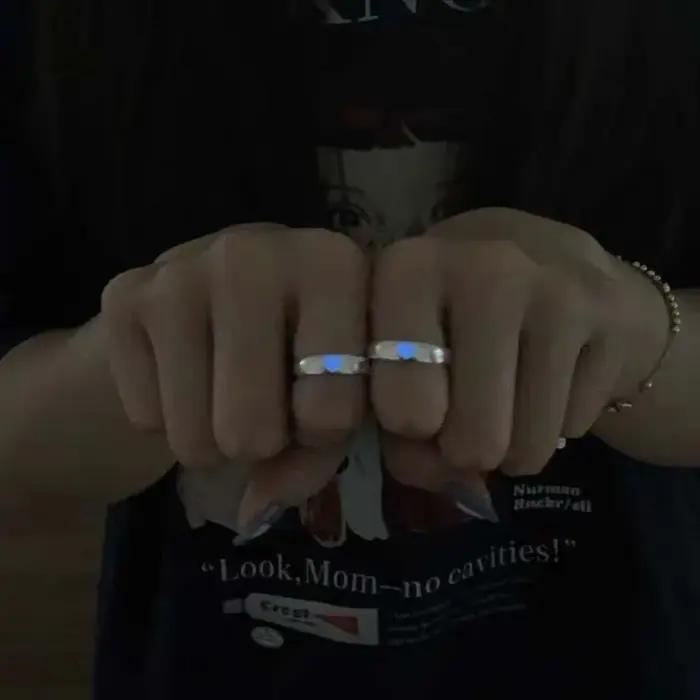 Bague lumineuse en forme de cœur d'amour bleu pour femmes et hommes