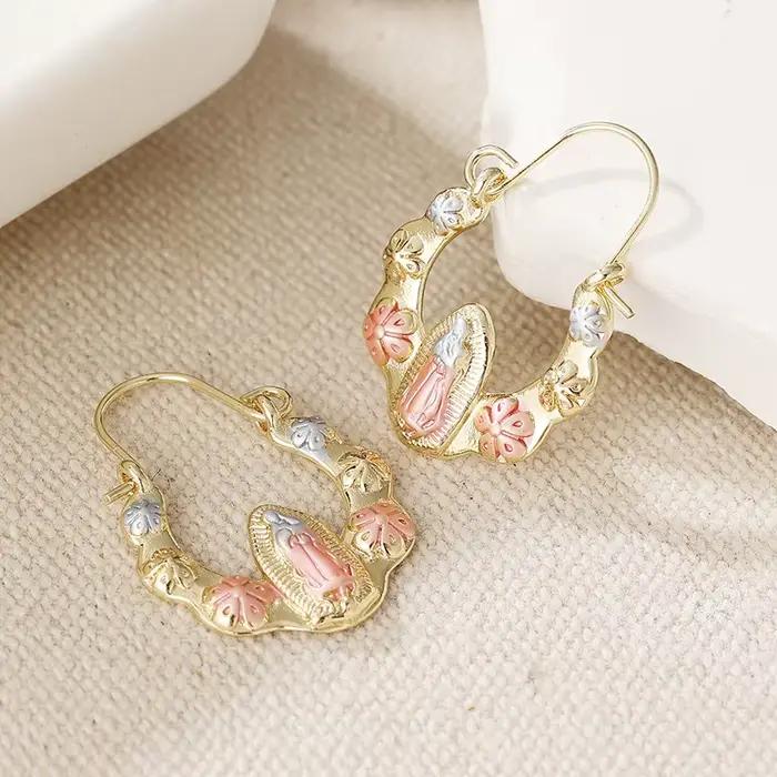 Boucles d'oreilles ethniques sculptées à la main pour femmes motif floral trois couleurs géométrie métallique pour usage quotidien bijoux de fête cadeau d'anniversaire