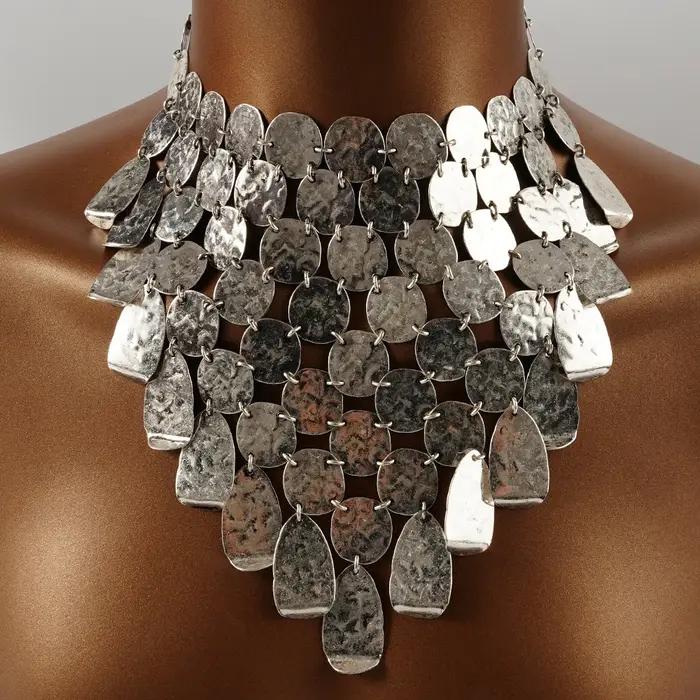 Collier circulaire irrégulier vintage avec chaîne de clavicule exagérée bohème et nouvelle chaîne de pull polyvalent pour femmes occasions spéciales