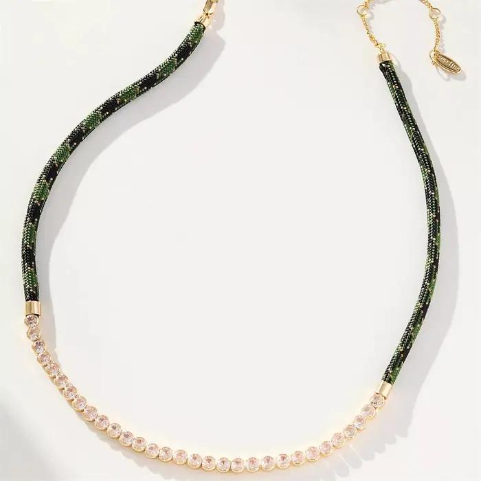 Collier tressé en cuivre plaqué or avec incrustations de diamants artificiels pour femmes occasions spéciales elegance geometrique