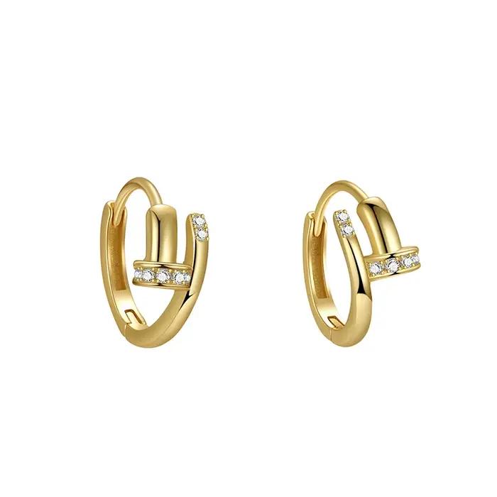 Boucles d'oreilles lettre en T en argent regardé 925