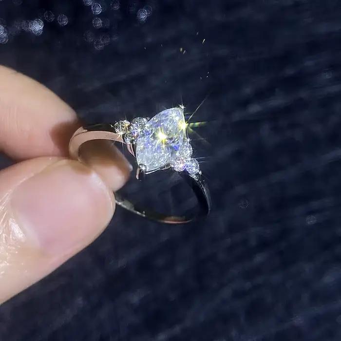 Bague de Fiançailles en Moissanite Marquise 1 Carat pour Femme