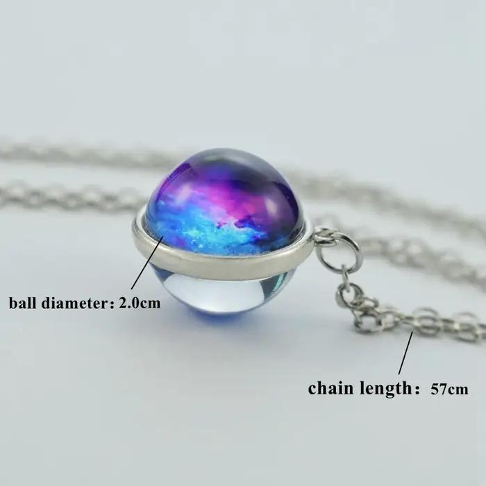 Collier boule de verre de nébuleuse de galaxie
