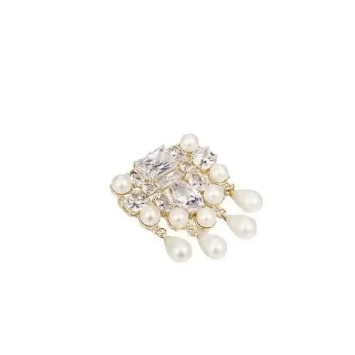Broche incrustée de perles de strass scintillants de luxe à la mode