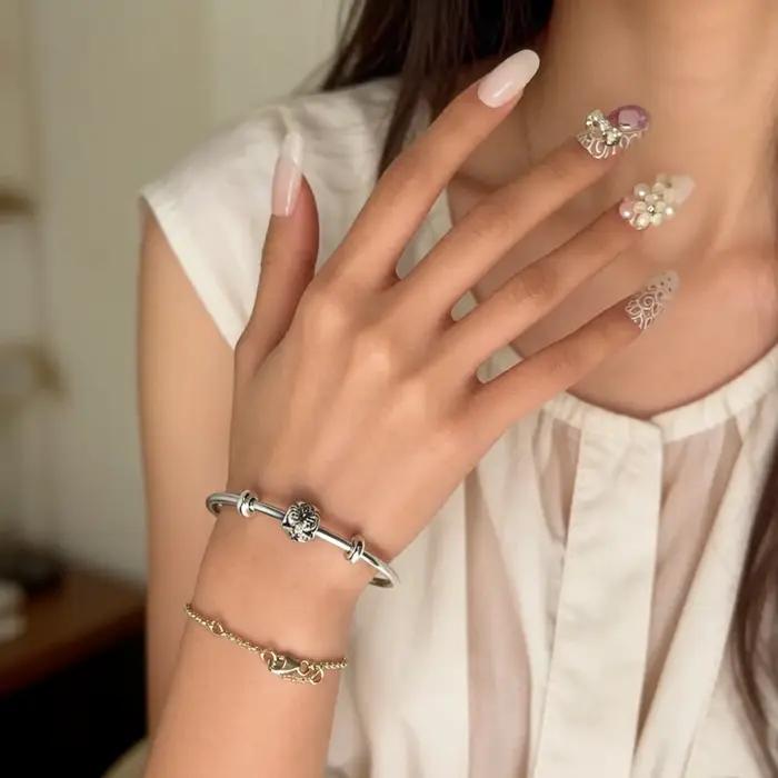 Bracelet bracelets porte-perles et breloques mode Karma bijoux cadeau pour femmes hommes tout neuf bon en argent