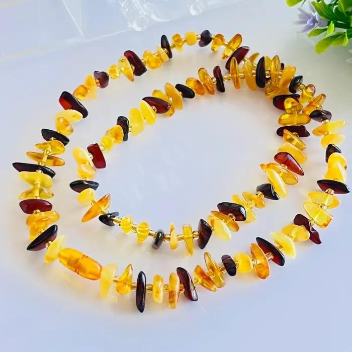 Collier ras du cou en ambre naturel brut de la Baltique pour femmes avec motifs géométriques et bienfaits thérapeutiques occasions spéciales et quotidienne