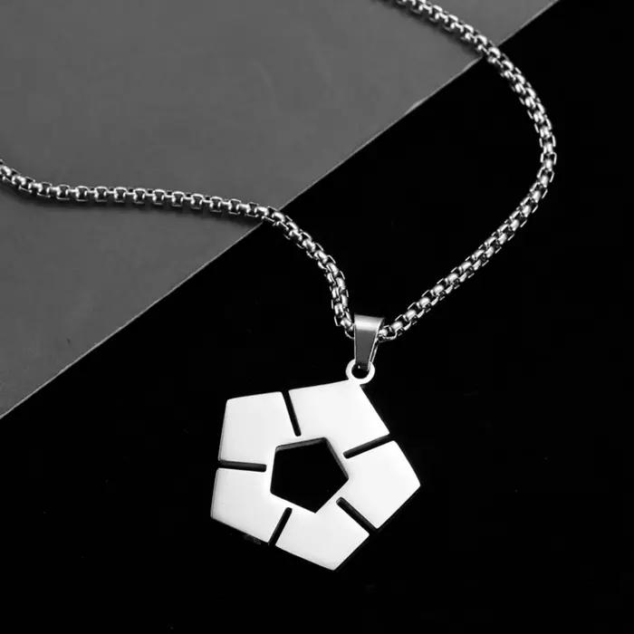 Mode créative Couples chaîne en acier inoxydable couleur argent Cosplay Collier Anime
