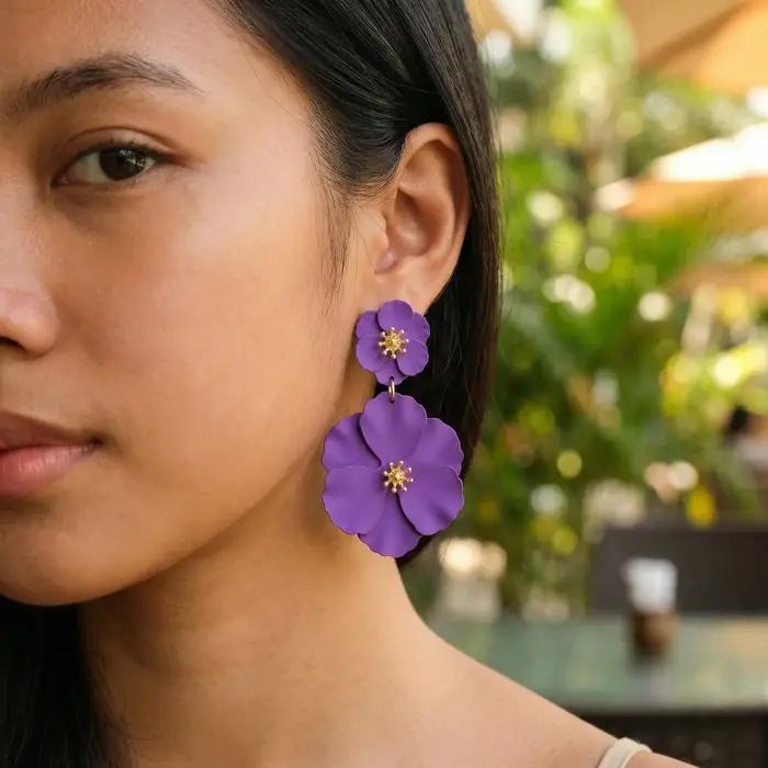 Grandes boucles d'oreilles pendantes à fleurs pour femmes