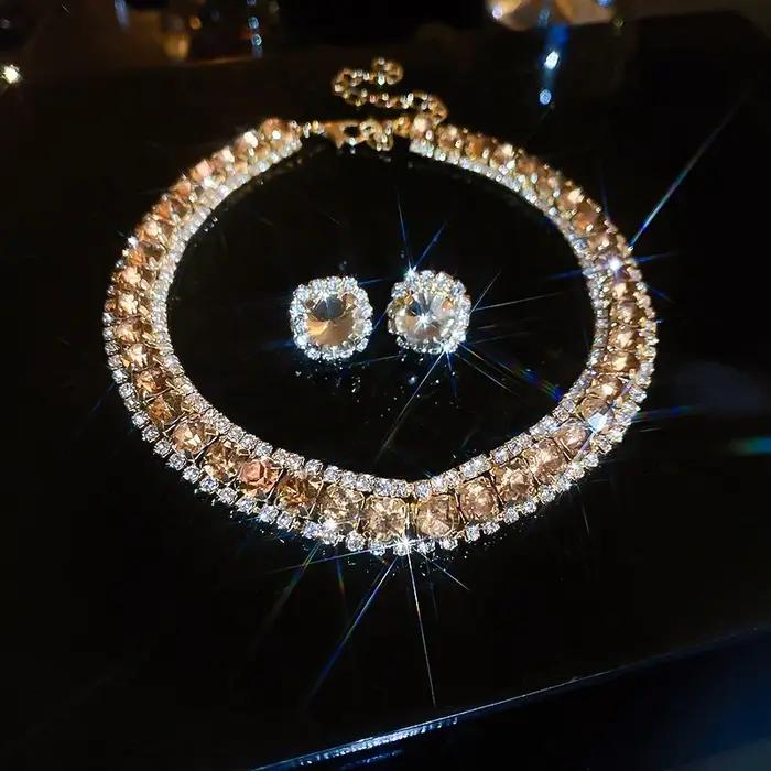 Collier et boucles d'oreilles en cristal avec motifs géométriques pour femmes, ensemble de bijoux tendance pour mariage et soirées festives