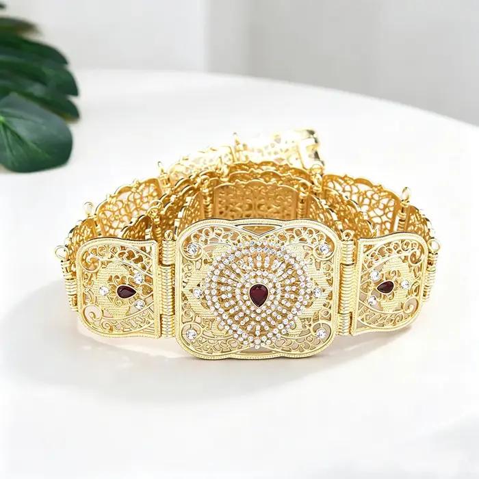 Chaîne de taille dorée pour femme