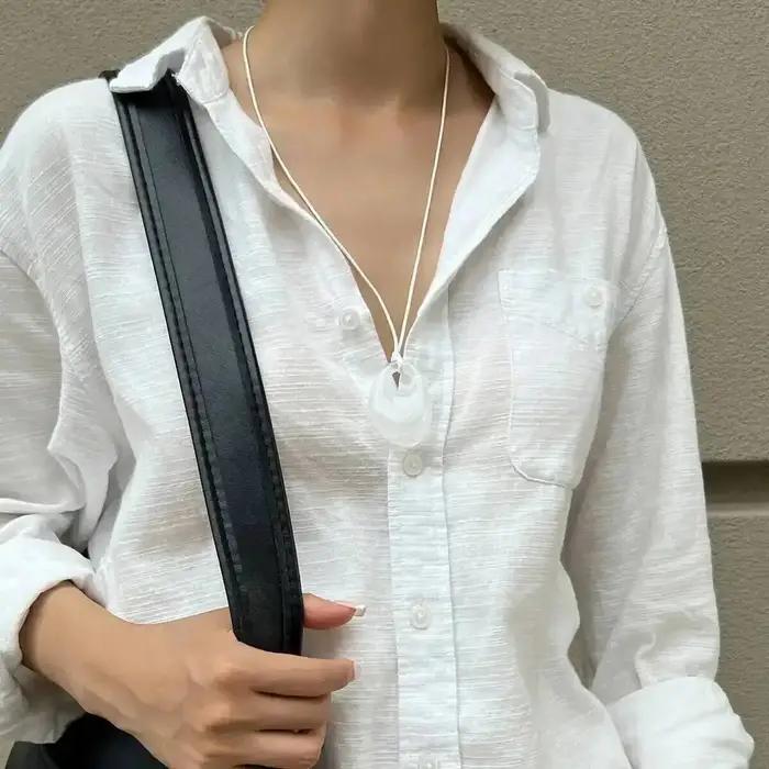 Lacteo 4 couleurs mode Simple irrégulière rouge résine pendentif collier pour les femmes 2025 nouveau Punk Unique longues chaînes colliers bijoux
