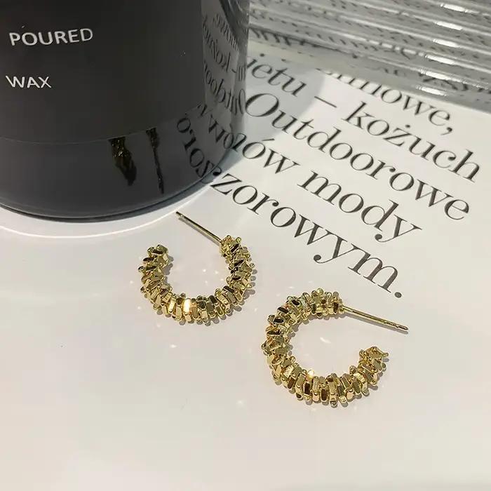 Boucles d'oreilles rondes en émail de couleur rétro romantique français, couleur or, nouvelles boucles d'oreilles pour femmes, accessoires de bijoux à la mode, 2025