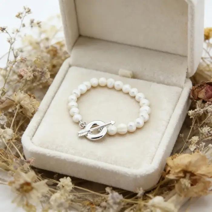 Bracelets en argent Sterling 925 pour femmes et filles avec perles naturelles élégants pour occasions spéciales comme le mariage, l'anniversaire et la Saint-Valentin