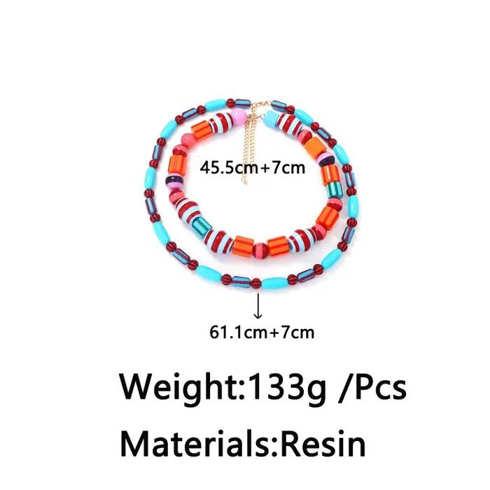 Collier superposé de perles multicolores de style bohème