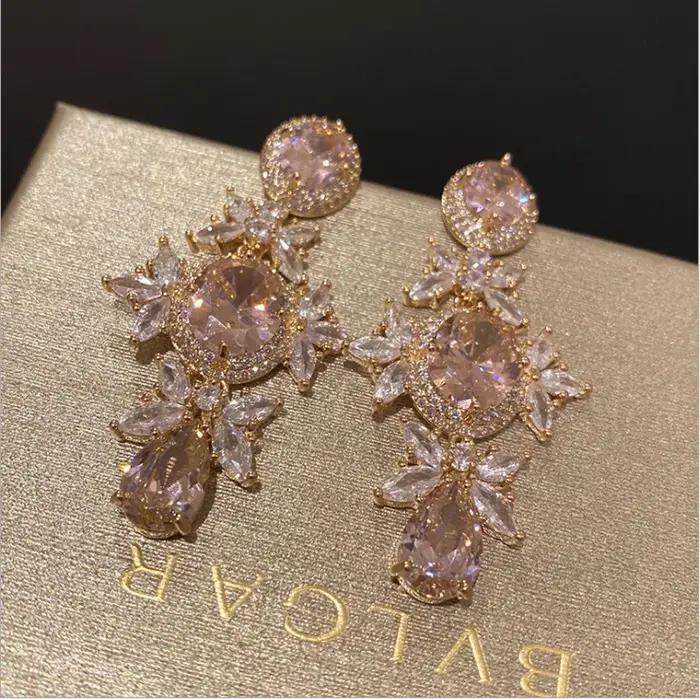 Grandes boucles d'oreilles en cristal de fleur rose