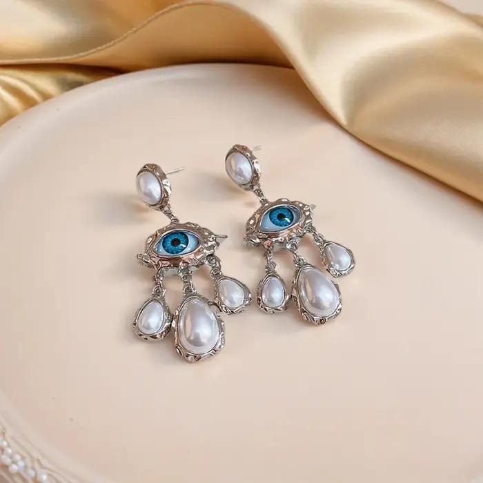 Boucles d'oreilles médiévales exagérées pour femmes