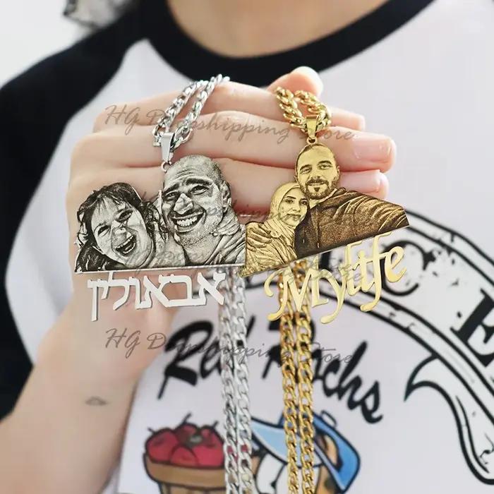 Pendentif avec plaque signalétique personnalisée