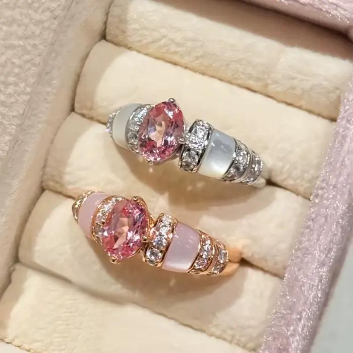 Bague en diamant rose naturel et saphir bleu marine pour femmes engagement romantique et élégance