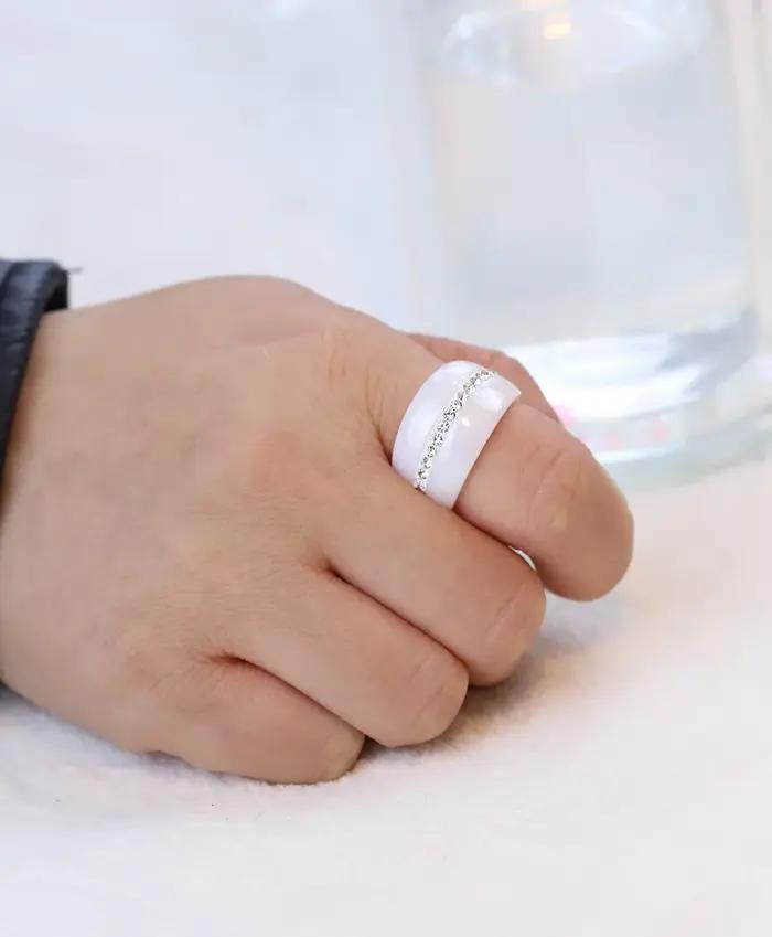 Bague romantique en céramique noire et blanche avec cristal scintillant pour femmes, alliance de mariage, tracker de sommeil, occasions spéciales