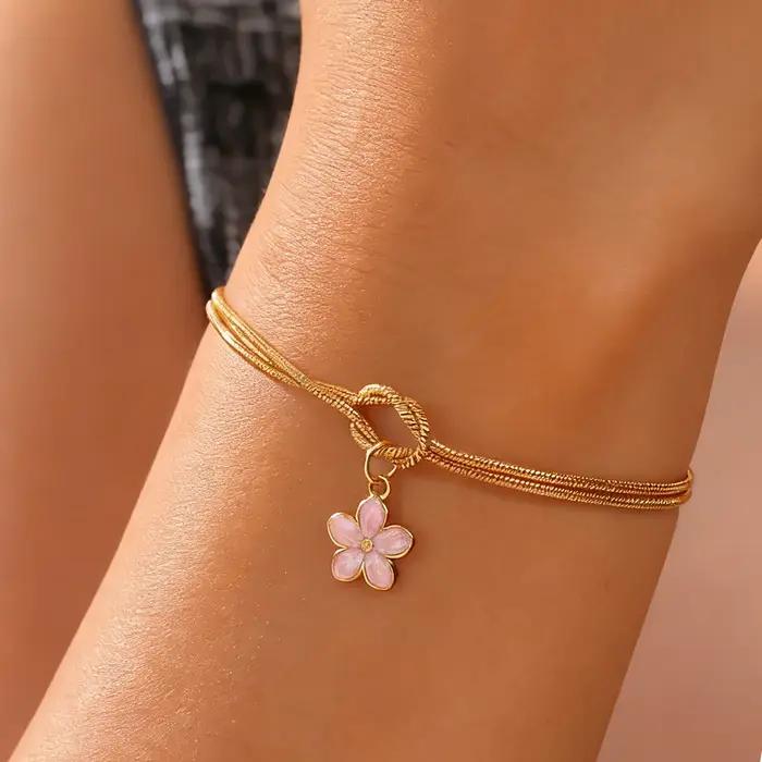 Bracelet à breloques en forme de fleur en émail pour femmes
