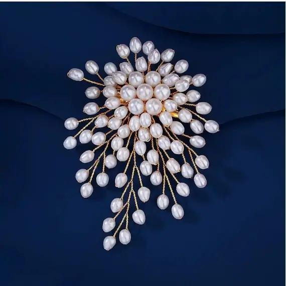 Broche longue à pampilles en cristal pour femmes