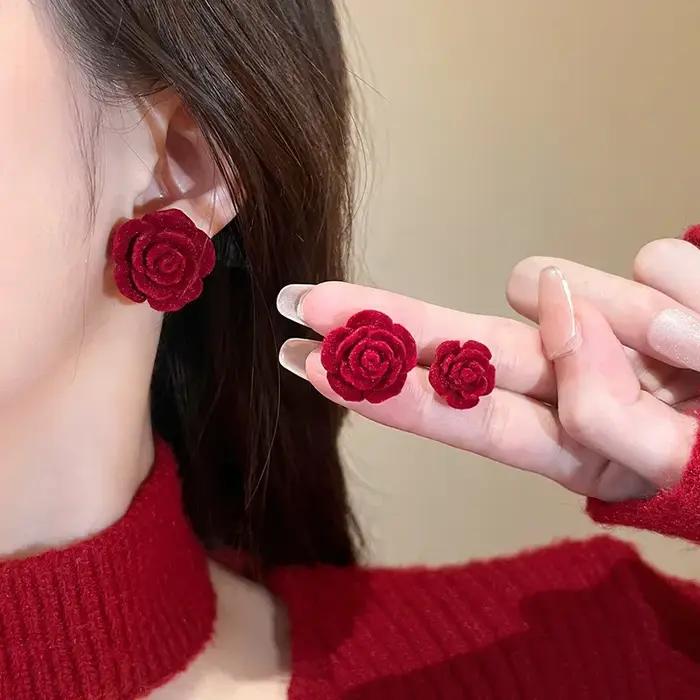 Boucles d'oreilles en velours rouge Rose pour femmes