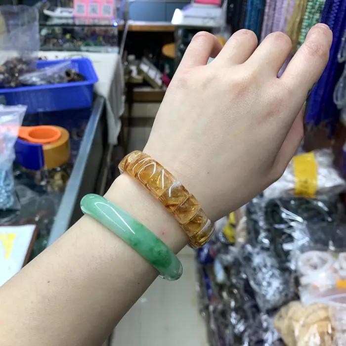 Bracelet de perles de pierre de papeterie jaune pour femme