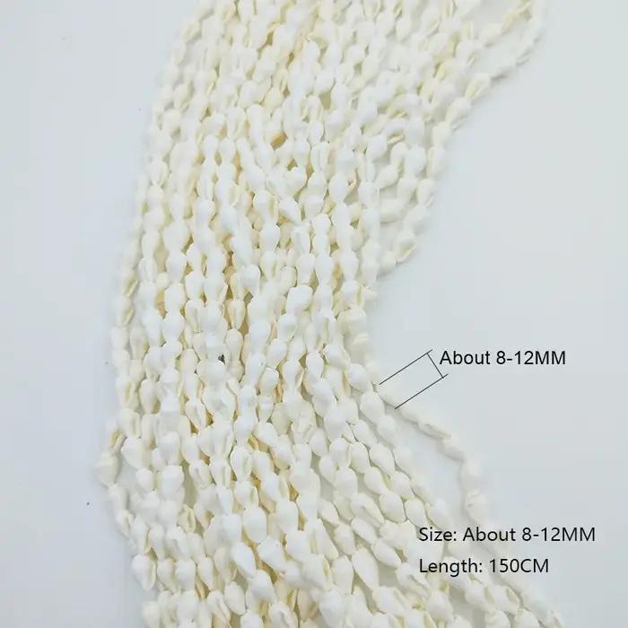 Petit collier de conque blanche naturelle