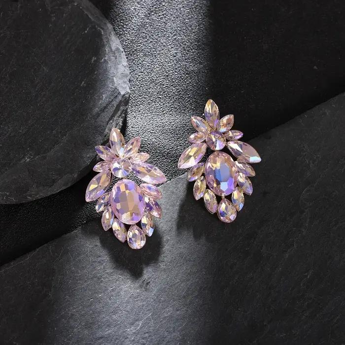 Boucles d'oreilles longues et élégantes en forme de goutte d'eau pour femmes