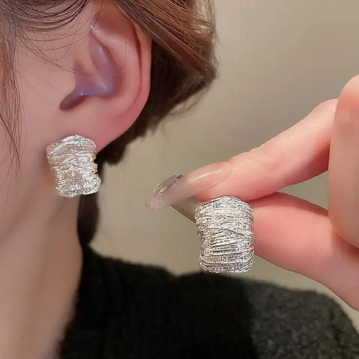 Boucles d'oreilles rétro pliées en forme de C pour femmes