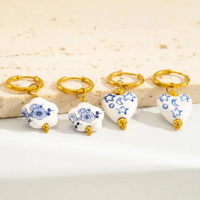 Boucles d'oreilles en céramique bleue hypoallergénique acier inoxydable forme cœur pour femmes occasions spéciales et tous les jours