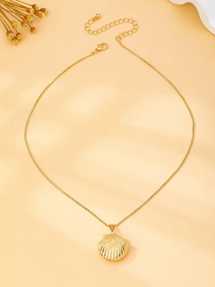 Collier pour femme à la mode de style bohème avec un pendentif en forme de coquillage qui peut être ouvert