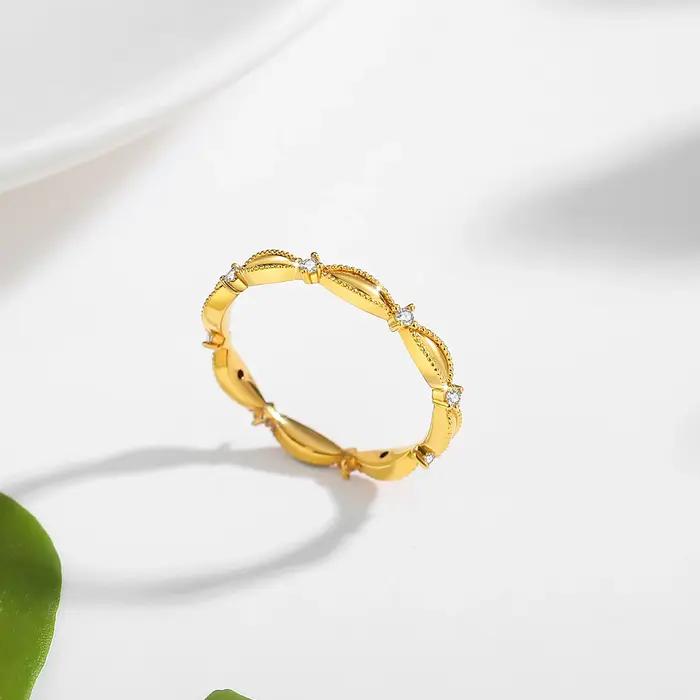 Bagues en or 18 carats AU750 entièrement serties de moissanite pour femmes