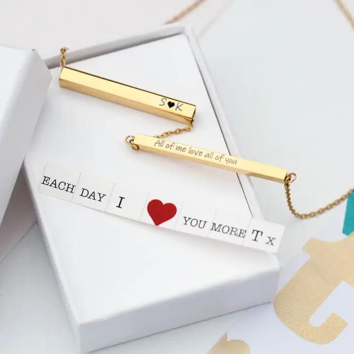Collier coulissant Horizontal avec nom gravé et Message caché pour femmes