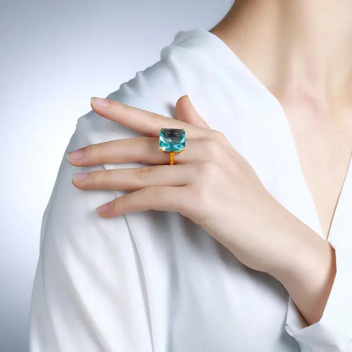 Bague en argent sterling 925 sertie d'aigue-marine bleue pour femmes occasions spéciales et cadeaux de fête des mères