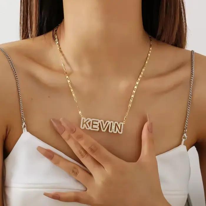 Collier personnalisé avec nom en pierre scintillante en or, bijoux en acier inoxydable, cadeau à la mode pour femmes