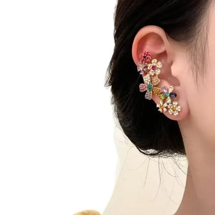Boucles d'oreilles élégantes et colorées en forme de fleurs