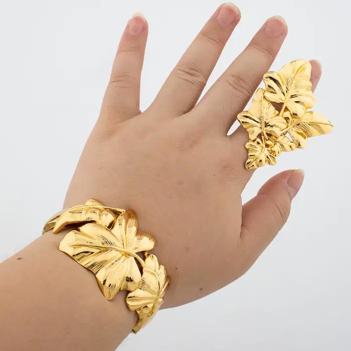 Ensemble de bijoux Bracelet et bague Design léopard