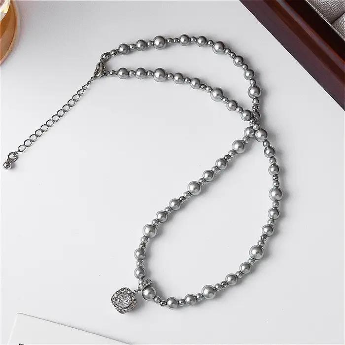 Nouveau Collier Madama Gris Perle