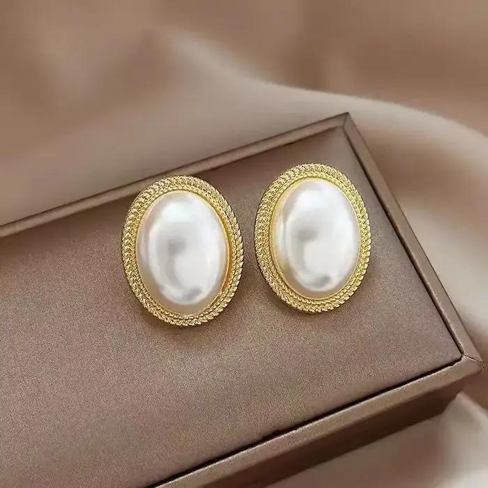 Boucles d'oreilles vintage irrégulières semi-circulaires en perles pour femmes, boucles d'oreilles en métal couleur or, accessoires de bijoux de mariage