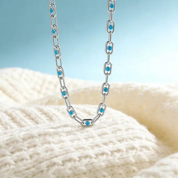 Collier en opale éblouissante