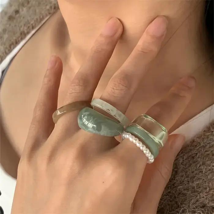 6 bagues multicolores empilables à la mode et élégantes pour femmes de style rétro bohème pour un usage quotidien au banquet